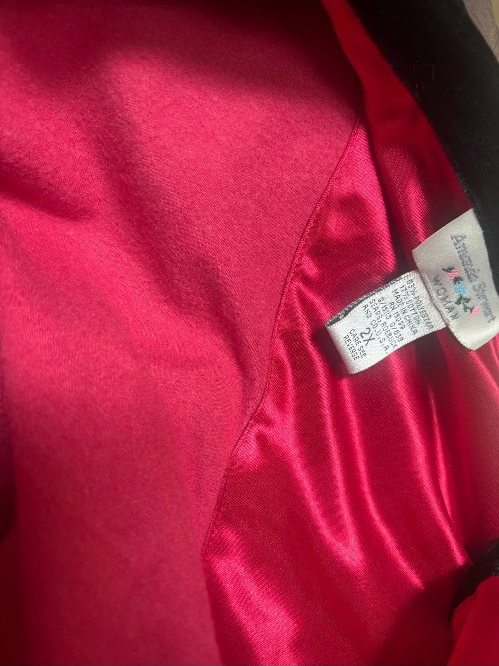 Amanda Stewart comfy vintage